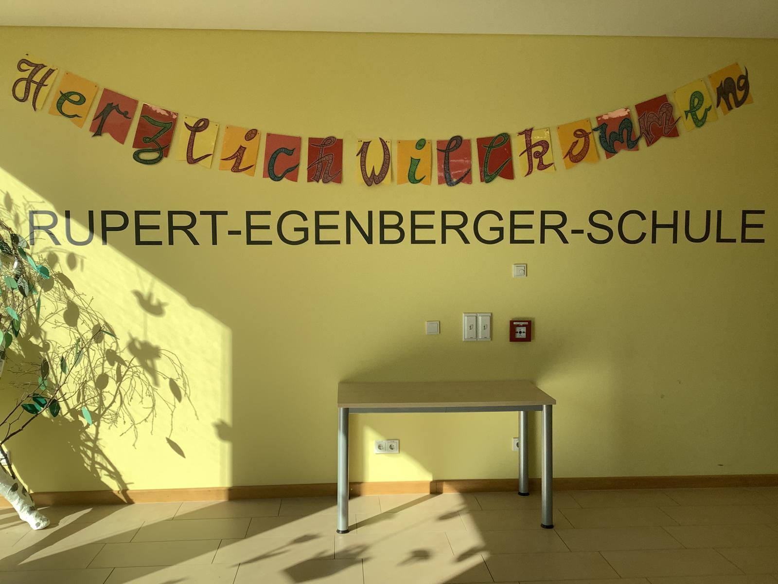 Eingang_Schule